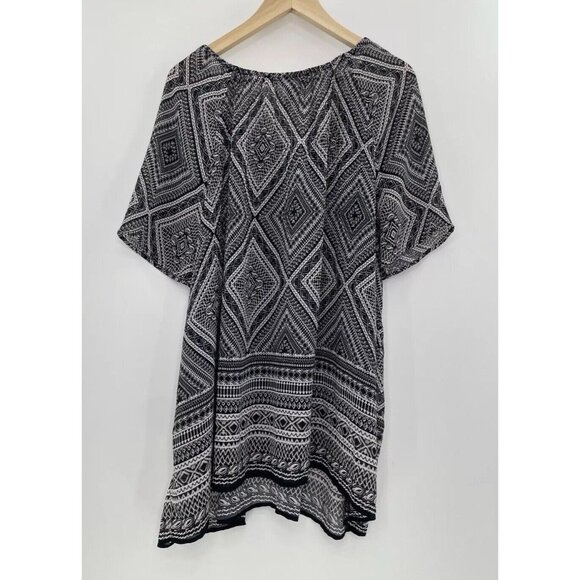 Catherines Plus Size Black & White Sheer Beaded Geometric Print Blouse 2x Boho - Picture 3 of 11